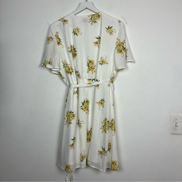 SHOW ME YOUR MUMU Andrea Wrap Dress in Sunny Side Yellow Floral Print - Picture 2 of 10